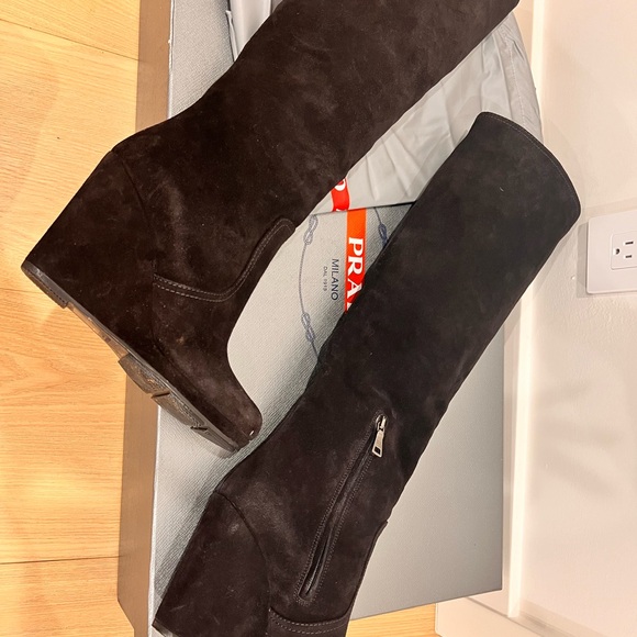 Prada suede wedge boots, size 37 - Picture 7 of 7